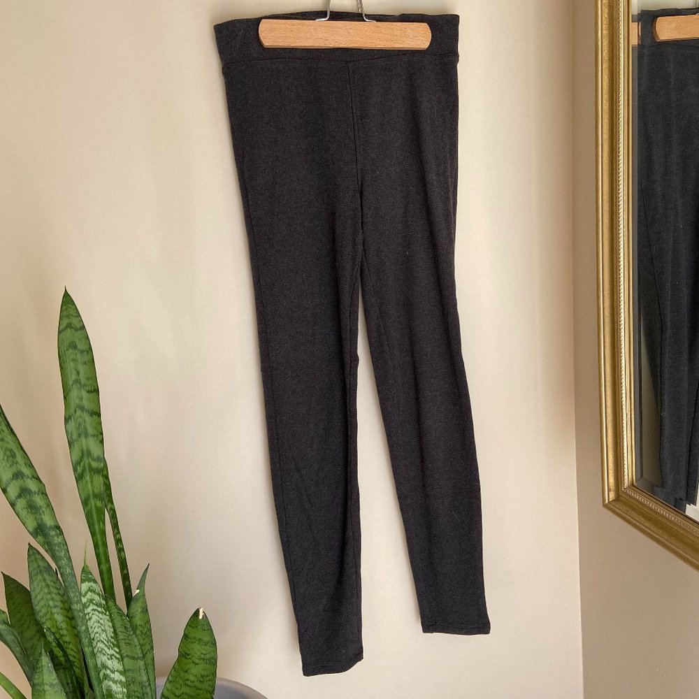 Dark grey leggings